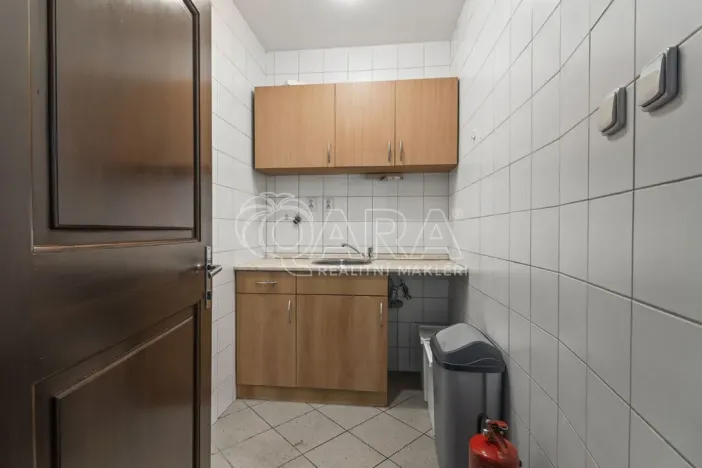 Pronájem kanceláře, Praha - Staré Město, Konviktská, 371 m2