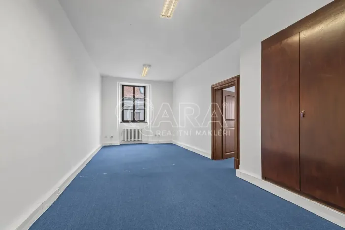 Pronájem kanceláře, Praha - Staré Město, Konviktská, 226 m2