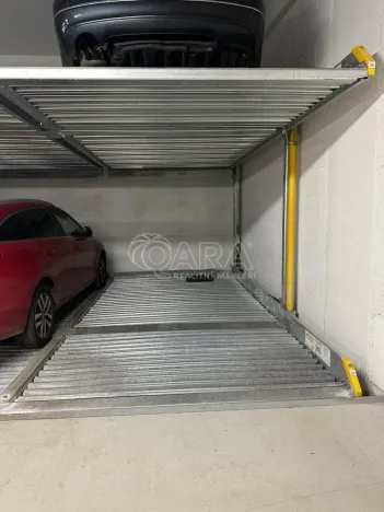 Pronájem garáže, Praha - Modřany, Komořanská, 12 m2