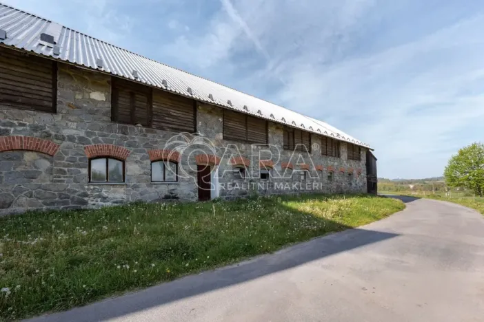 Prodej komerčního pozemku, Kolinec - Malonice, 3899 m2