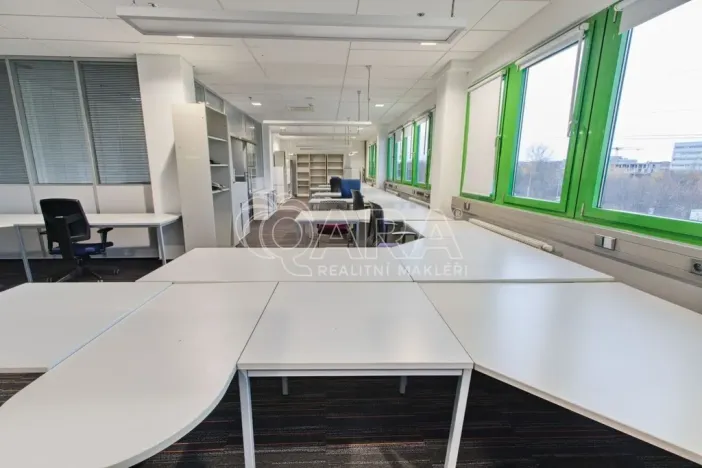 Pronájem kanceláře, Praha - Třebonice, Sárská, 700 m2