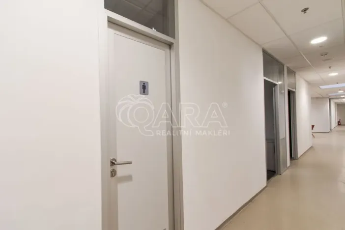 Pronájem kanceláře, Praha - Třebonice, Sárská, 700 m2