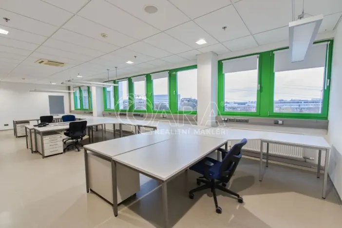 Pronájem kanceláře, Praha - Třebonice, Sárská, 350 m2