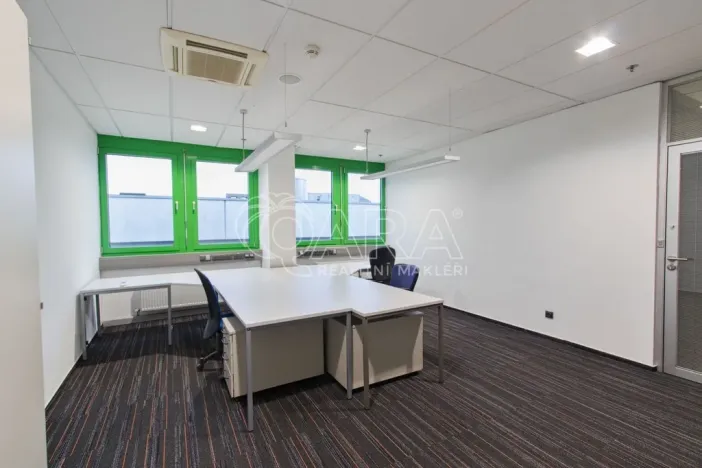 Pronájem kanceláře, Praha - Třebonice, Sárská, 350 m2