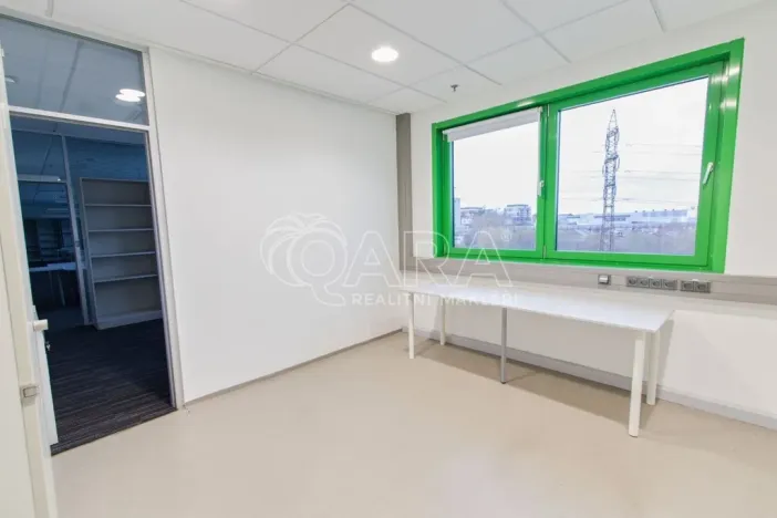 Pronájem kanceláře, Praha - Třebonice, Sárská, 350 m2