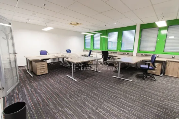 Pronájem kanceláře, Praha - Třebonice, Sárská, 350 m2