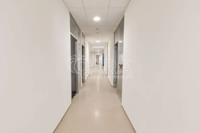 Pronájem kanceláře, Praha - Třebonice, Sárská, 350 m2