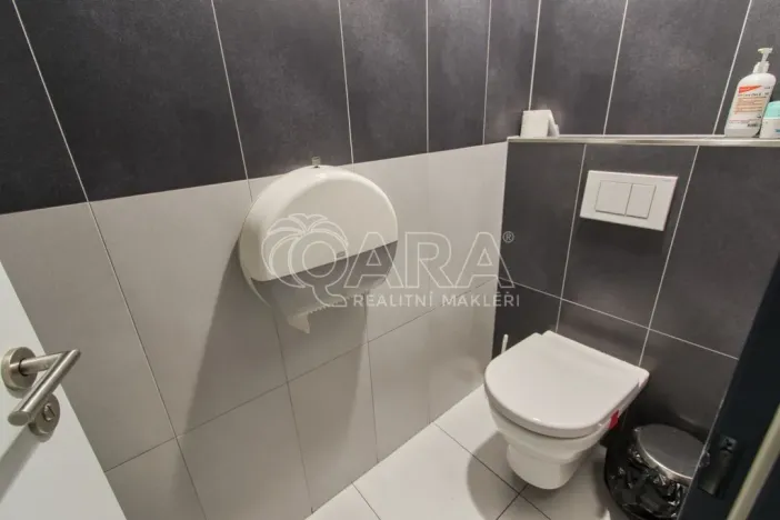 Pronájem kanceláře, Praha - Třebonice, Sárská, 350 m2