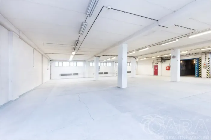 Pronájem skladu, Planá nad Lužnicí, Chýnovská, 674 m2