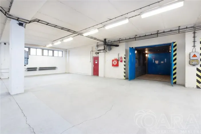 Pronájem skladu, Planá nad Lužnicí, Chýnovská, 674 m2