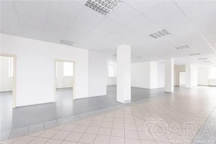 Pronájem kanceláře, Písek, U Vodárny, 614 m2