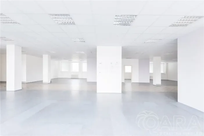 Pronájem kanceláře, Písek, U Vodárny, 614 m2