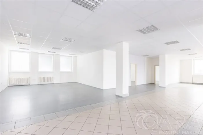 Pronájem kanceláře, Písek, U Vodárny, 614 m2