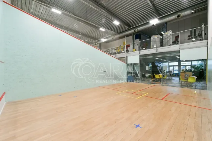 Prodej komerční nemovitosti, Praha - Háje, Květnového vítězství, 1285 m2