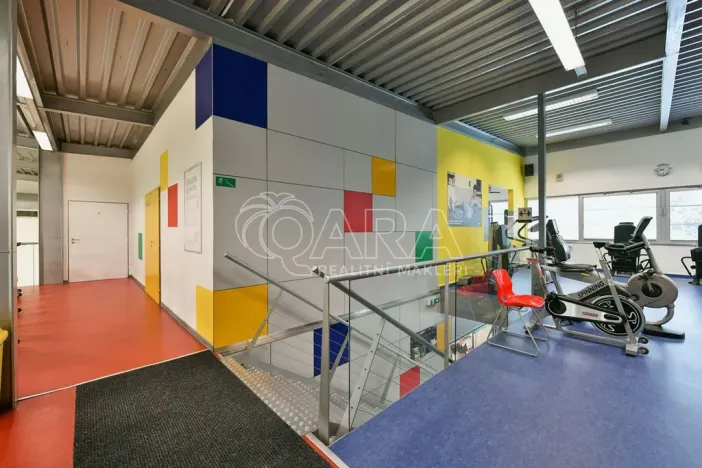 Prodej komerční nemovitosti, Praha - Háje, Květnového vítězství, 1285 m2