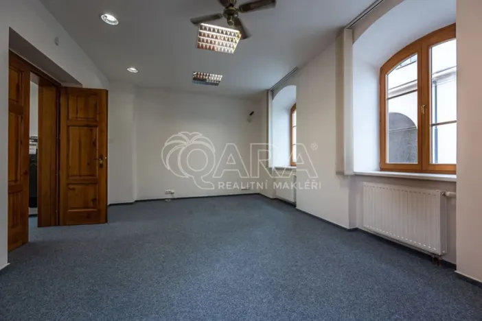 Pronájem obchodního prostoru, Mladá Boleslav - Mladá Boleslav I, Vodkova, 298 m2