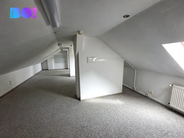 Pronájem kanceláře, Praha, Žerotínova, 57 m2