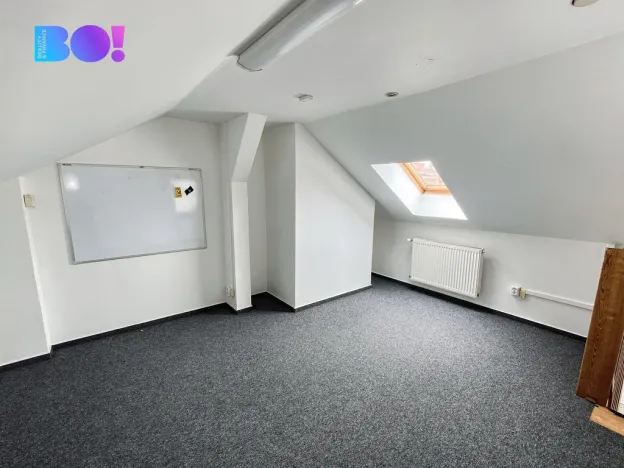 Pronájem kanceláře, Praha, Žerotínova, 57 m2