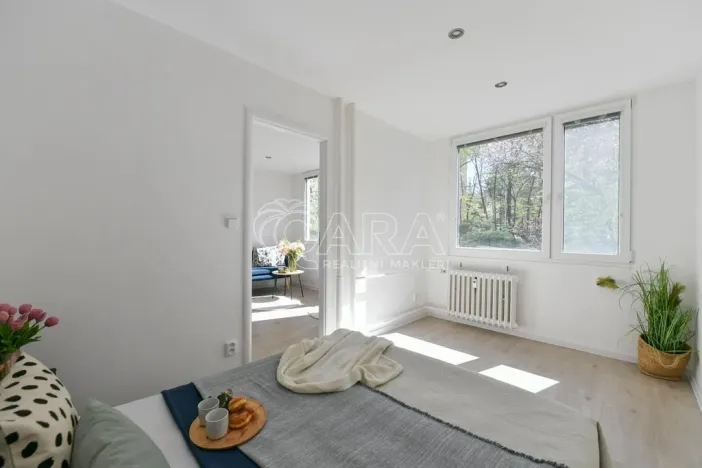 Prodej bytu 2+kk, Praha - Krč, Hurbanova, 39 m2