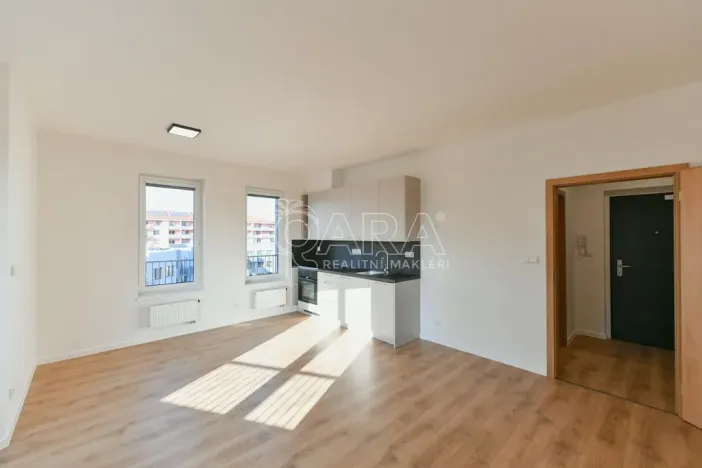 Pronájem bytu 1+kk, Benešov, Suchánkova, 33 m2