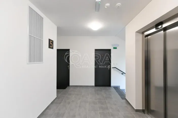 Pronájem bytu 1+kk, Benešov, Suchánkova, 33 m2
