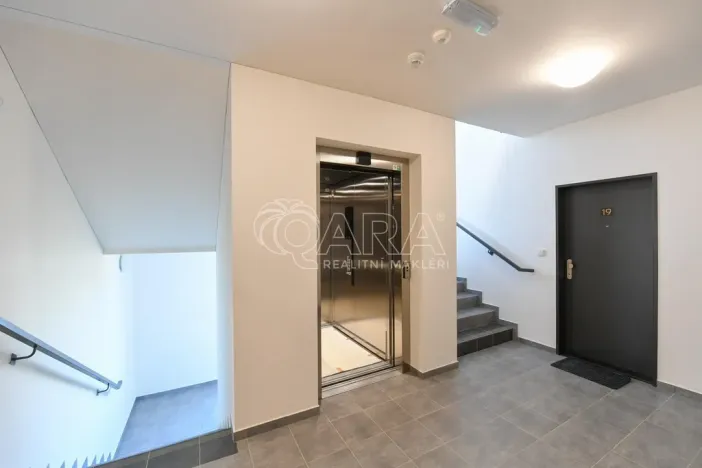 Pronájem bytu 1+kk, Benešov, Suchánkova, 33 m2