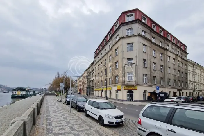 Prodej činžovního domu, Praha - Smíchov, Na bělidle, 2699 m2