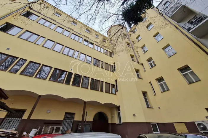 Prodej činžovního domu, Praha - Smíchov, Na bělidle, 2699 m2