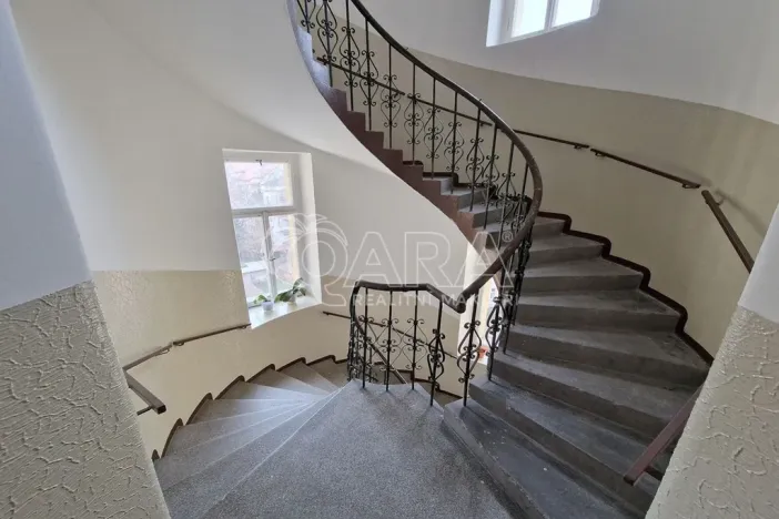 Prodej činžovního domu, Praha - Smíchov, Na bělidle, 2699 m2