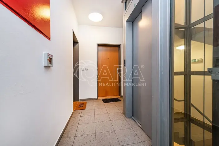 Prodej bytu 1+kk, Praha - Hrdlořezy, U Smetanky, 39 m2