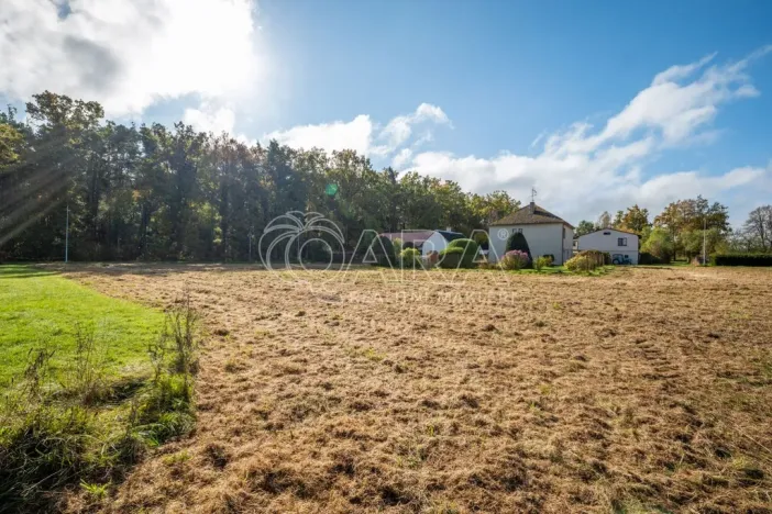 Prodej pozemku pro bydlení, Třeboň, 4758 m2