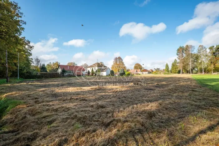 Prodej pozemku pro bydlení, Třeboň, 4758 m2