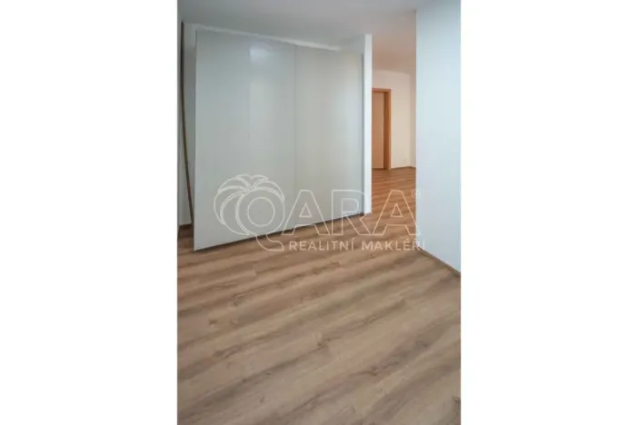 Pronájem bytu 1+kk, Kralupy nad Vltavou, Nádražní, 33 m2