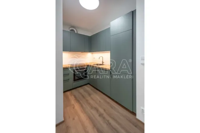 Pronájem bytu 1+kk, Kralupy nad Vltavou, Nádražní, 33 m2