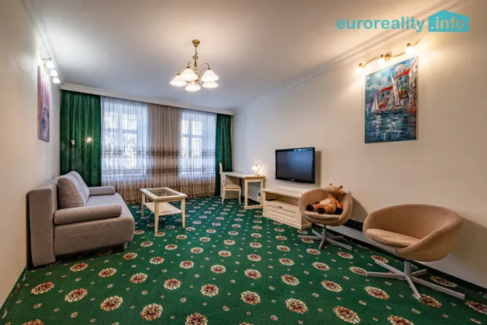 Pronájem ubytování, Karlovy Vary, Libušina, 340 m2