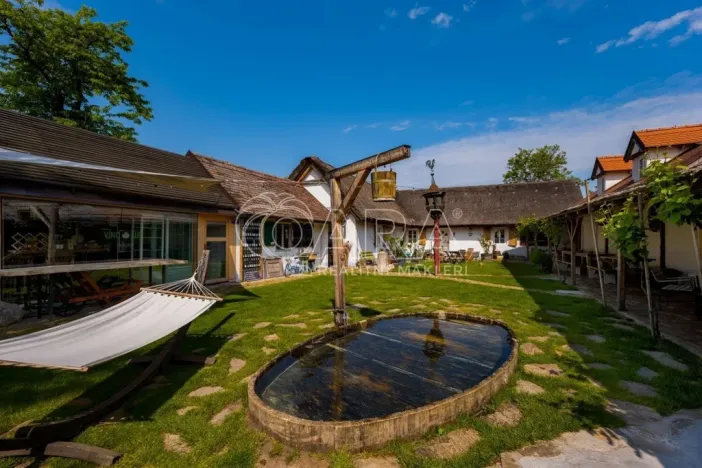 Prodej ubytování, Brod nad Dyjí, 588 m2