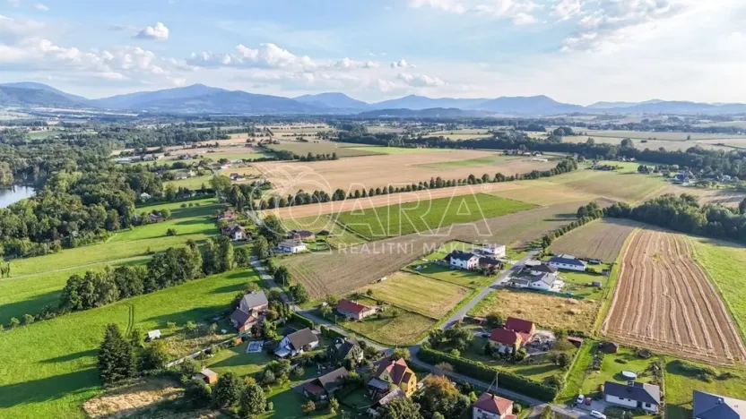 Prodej pozemku pro bydlení, Lučina, 2139 m2