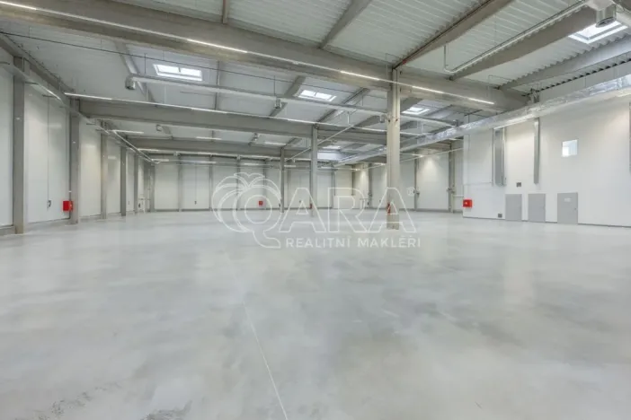 Pronájem skladu, Divišov, 2398 m2