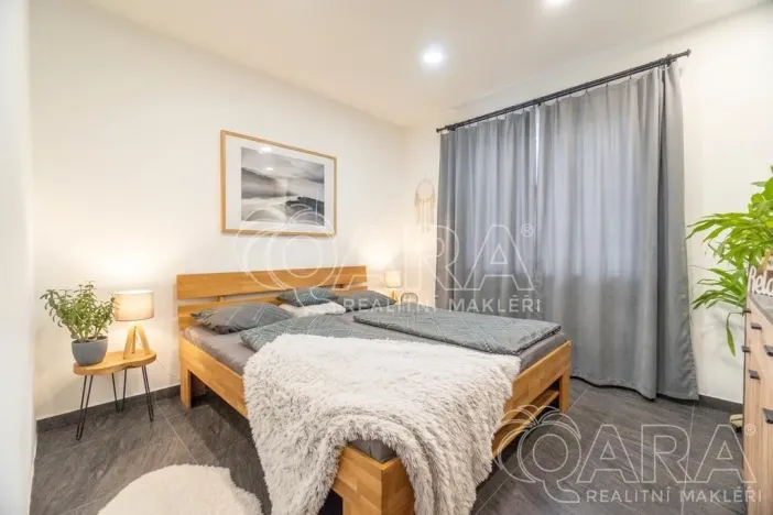 Prodej rodinného domu, Rožmitál pod Třemšínem - Zalány, 180 m2