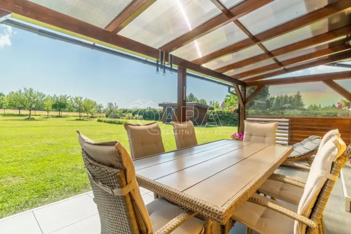 Prodej rodinného domu, Rožmitál pod Třemšínem - Zalány, 180 m2
