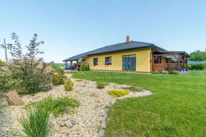 Prodej rodinného domu, Rožmitál pod Třemšínem - Zalány, 180 m2