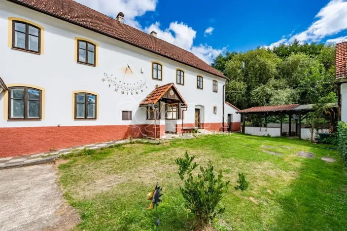 Prodej rodinného domu, Žandov - Radeč, 250 m2