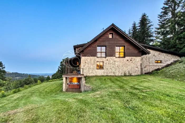 Prodej rodinného domu, Vrchlabí - Hořejší Vrchlabí, 429 m2