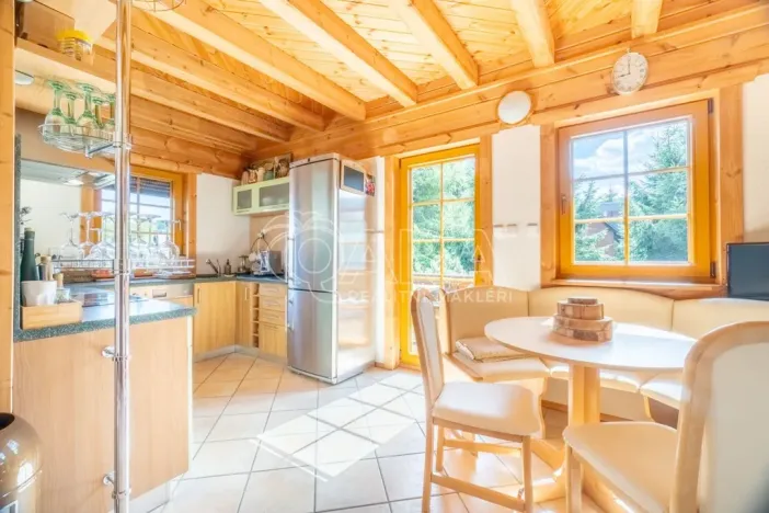 Prodej ubytování, Loučná pod Klínovcem - Loučná, 195 m2