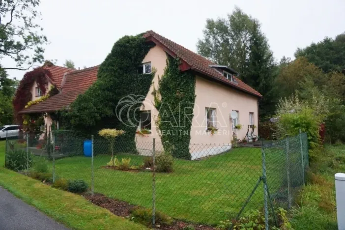 Prodej rodinného domu, Stašov, 120 m2