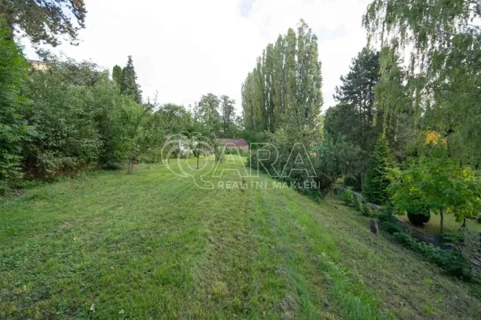 Prodej rodinného domu, Zápy, 200 m2