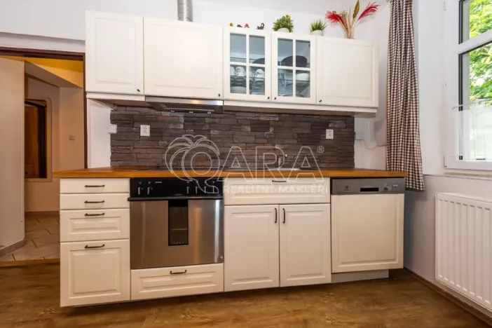 Prodej chalupy, Radvanice, 216 m2