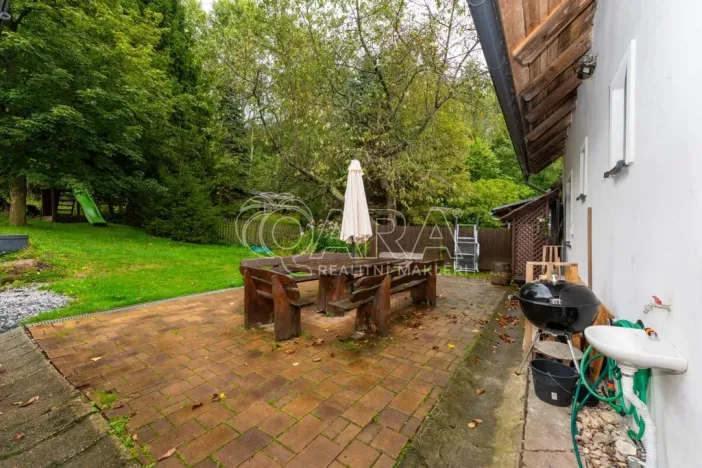 Prodej chalupy, Radvanice, 216 m2