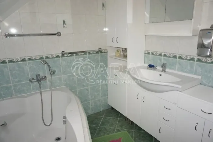 Prodej rodinného domu, Hrochův Týnec, Zámecká, 115 m2