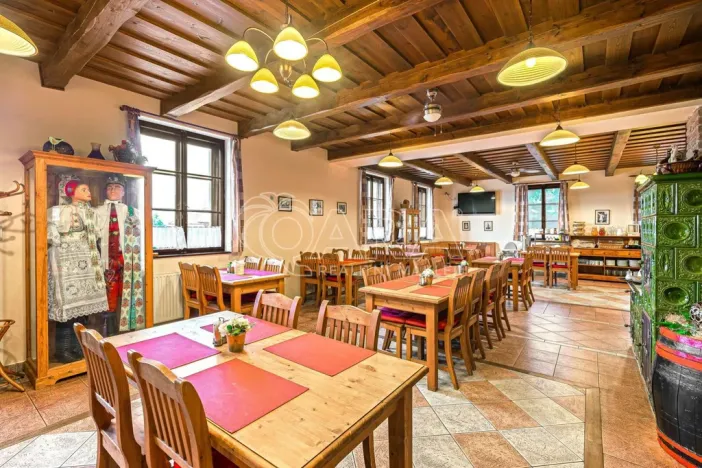 Prodej ubytování, Hlohovec, Na kopci, 1450 m2